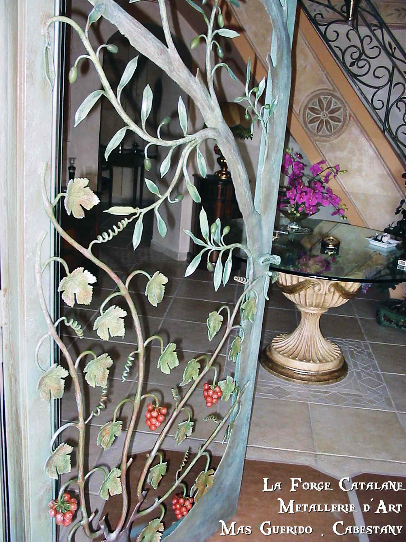 porte vegetale travail forge forge catalane 3.jpg